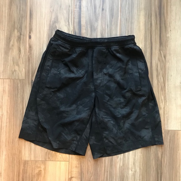 lululemon athletica Other - Men’s black and grey lululemon shorts
